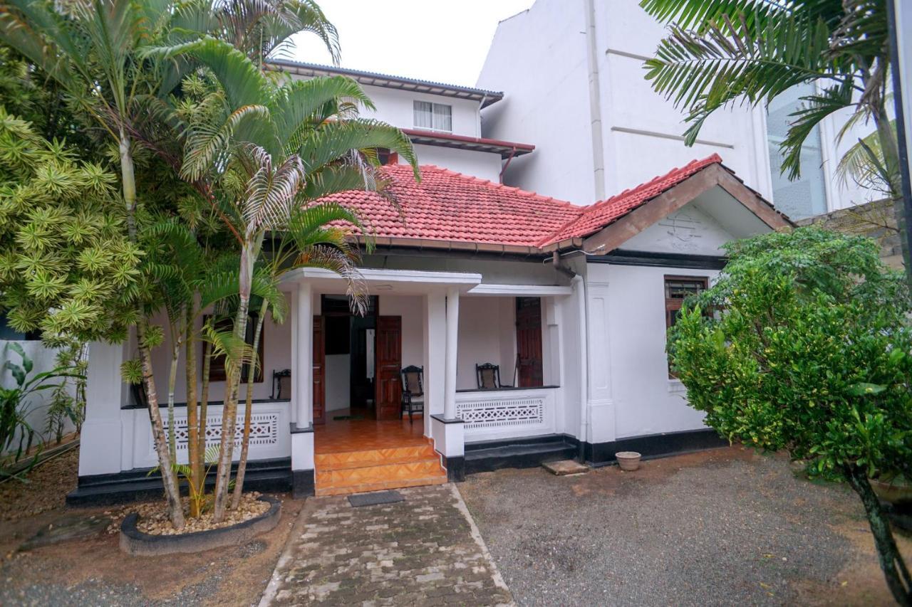 Prana Beach Hotel Ex Guli Hikkaduwa Exterior photo